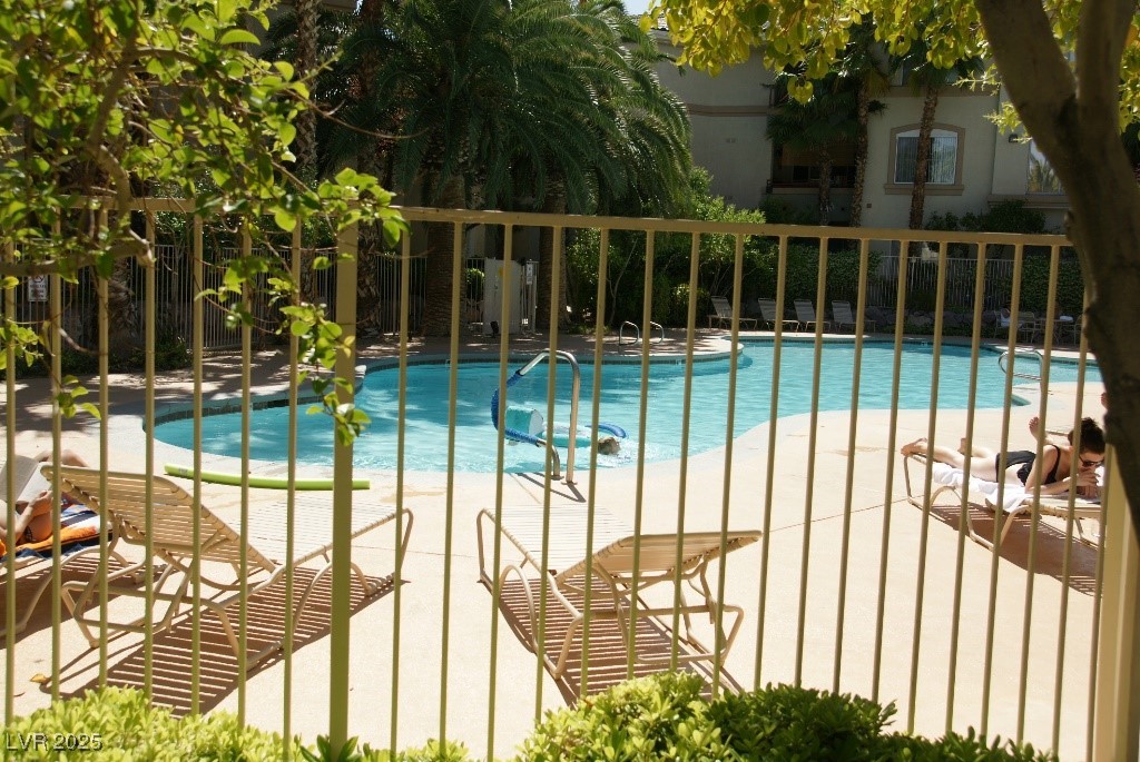 7163 South Durango Drive 304 Property Photo 13