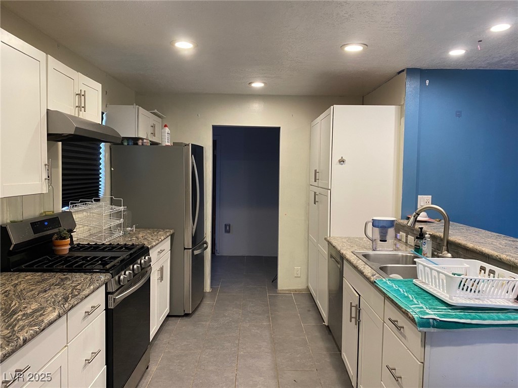 990 Avenue K Property Photo 5