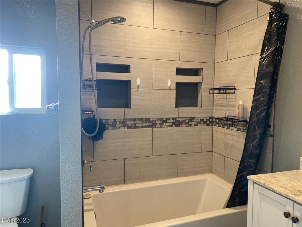 990 Avenue K Property Photo 7