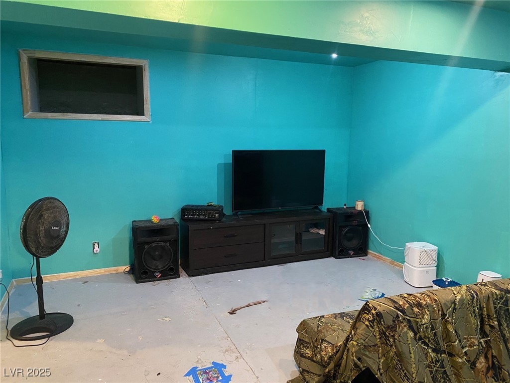 990 Avenue K Property Photo 11