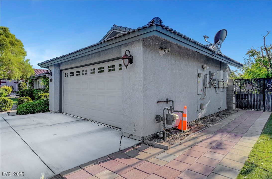 1016 Calico Ridge Drive Property Photo 4