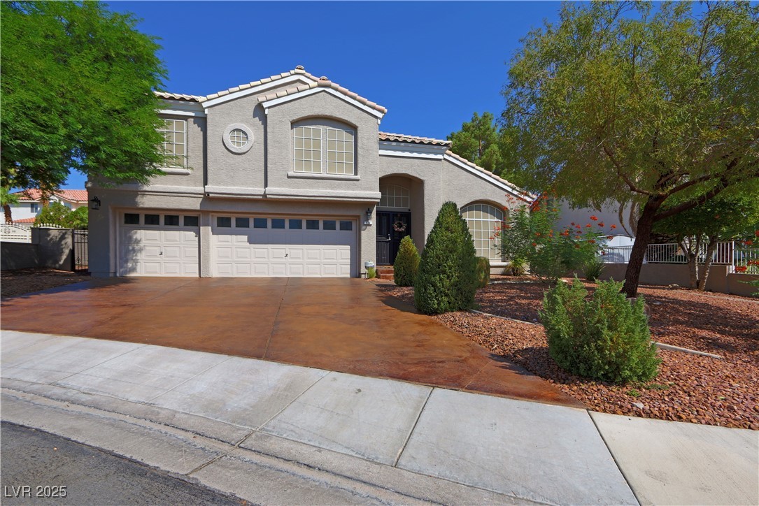614 Ravenglen Drive Property Photo 1