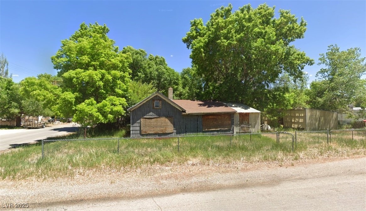 586 Stevens Avenue Property Photo 1