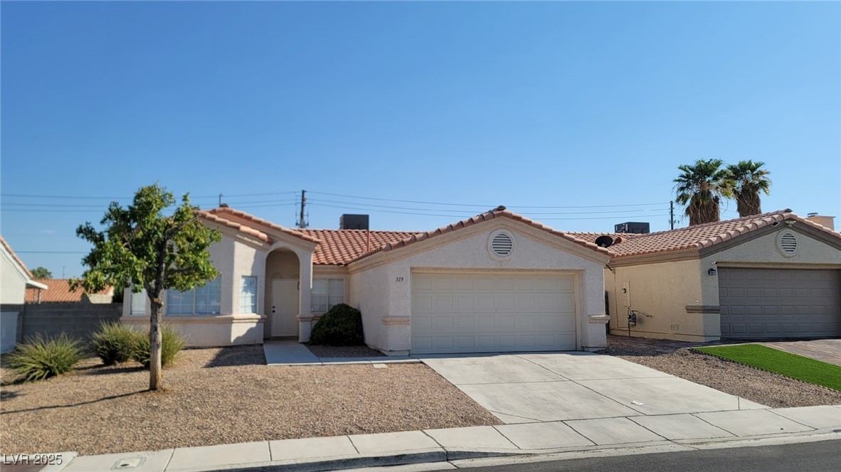 319 Mulberry Glen Drive Property Photo 2