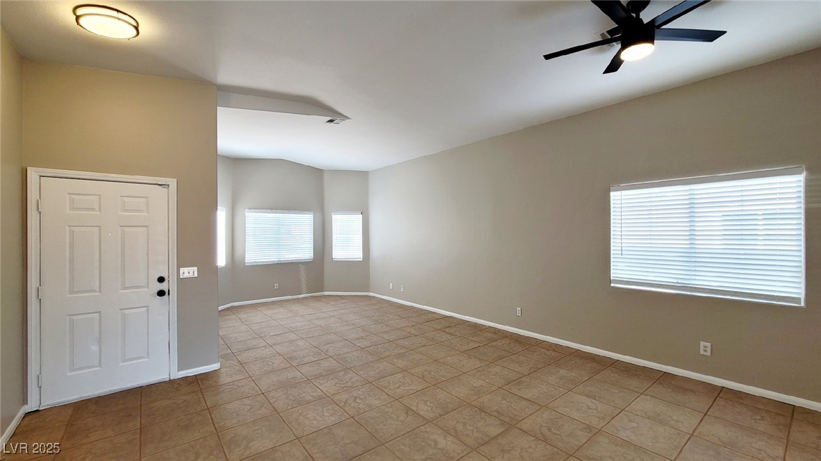 319 Mulberry Glen Drive Property Photo 4