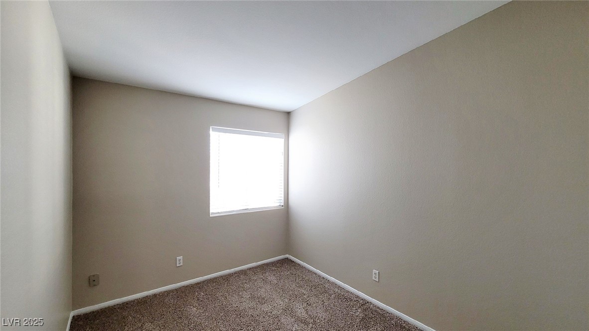 319 Mulberry Glen Drive Property Photo 12