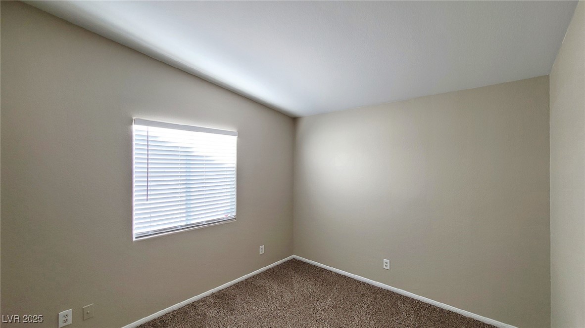 319 Mulberry Glen Drive Property Photo 15