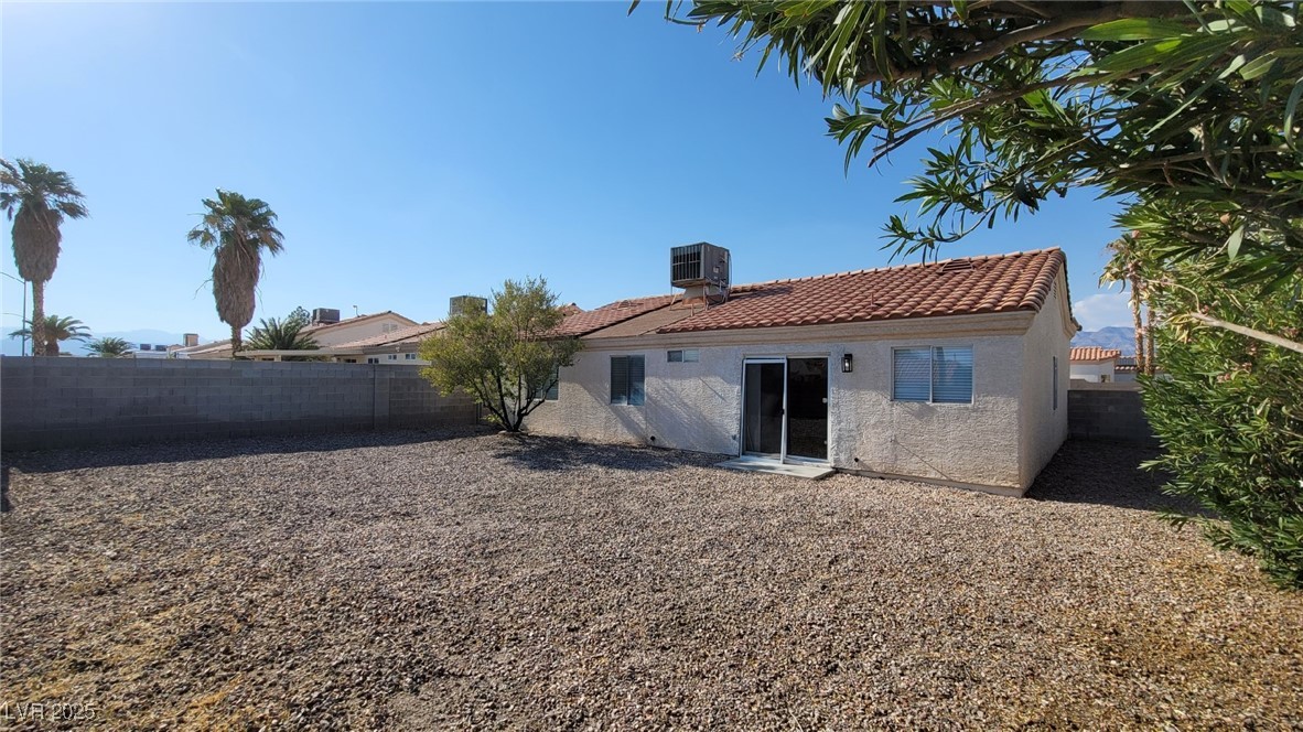 319 Mulberry Glen Drive Property Photo 22