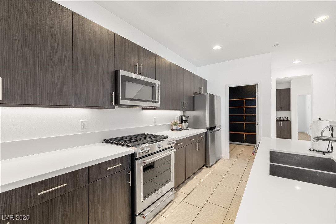 11278 Kraft Mountain Avenue 101 Property Photo 6