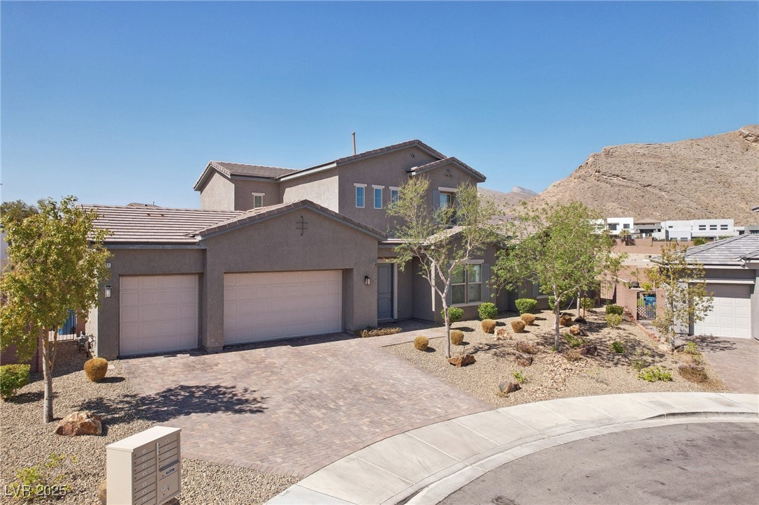 4001 Turquoise Falls Street Property Photo 5