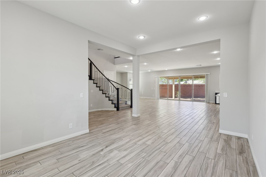 4001 Turquoise Falls Street Property Photo 6