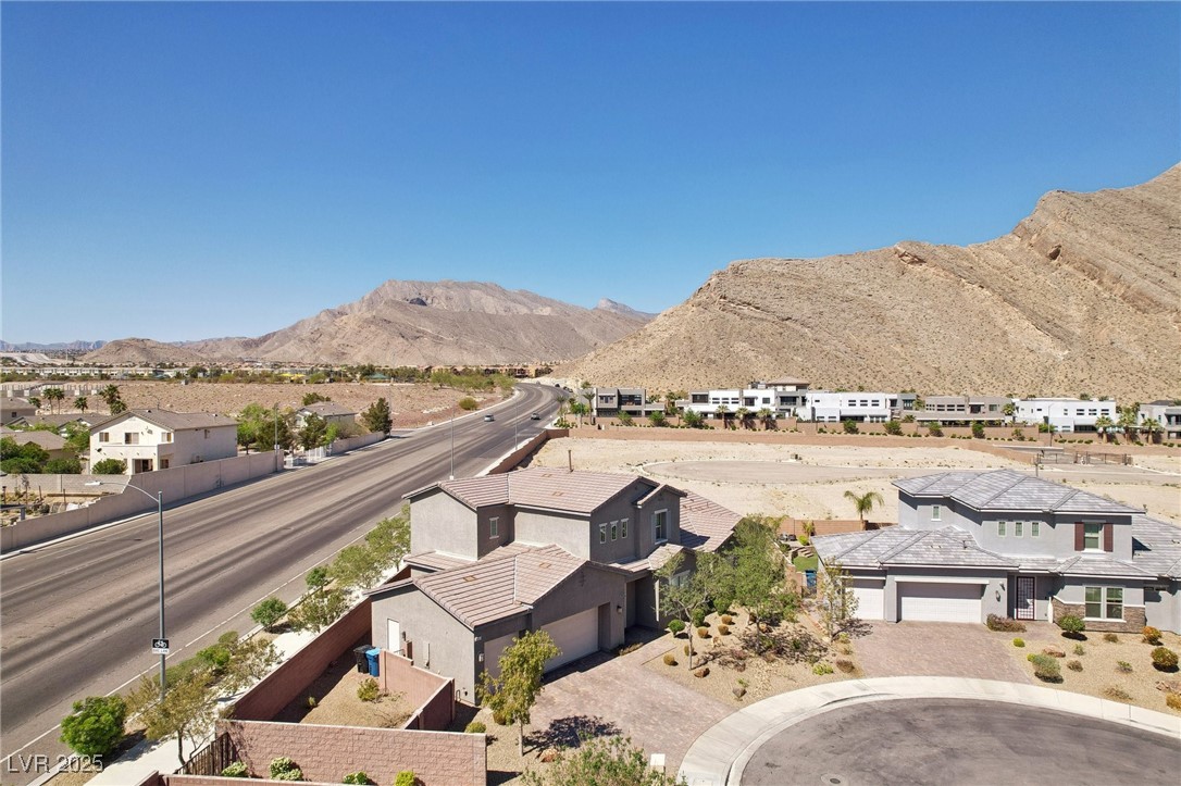 4001 Turquoise Falls Street Property Photo 64