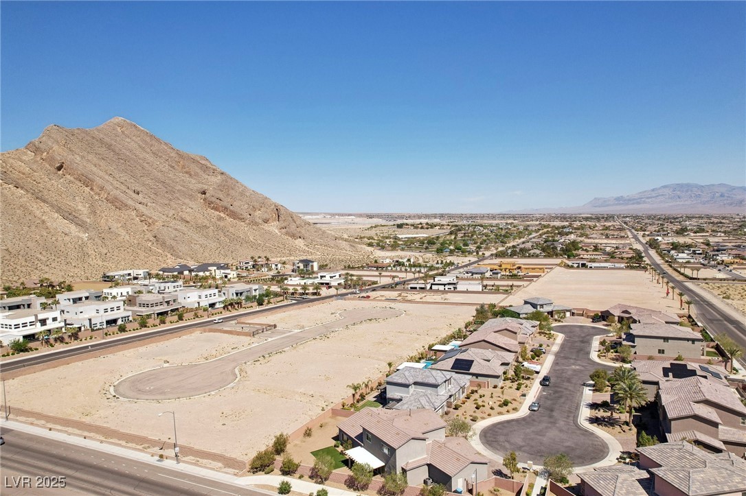 4001 Turquoise Falls Street Property Photo 69