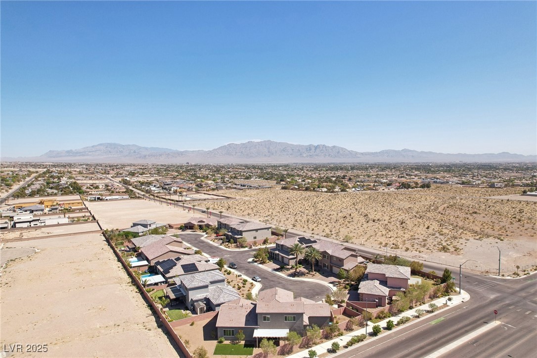 4001 Turquoise Falls Street Property Photo 70