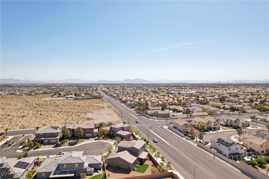 4001 Turquoise Falls Street Property Photo 71