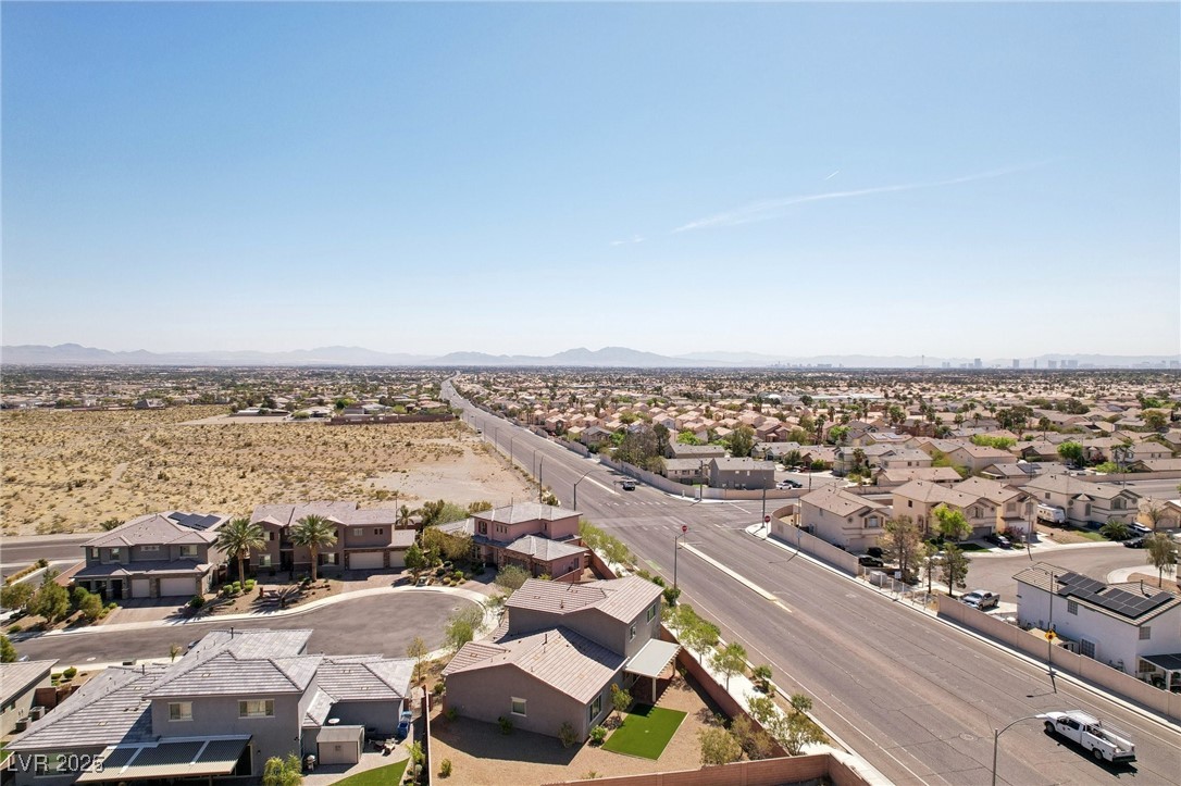 4001 Turquoise Falls Street Property Photo 72