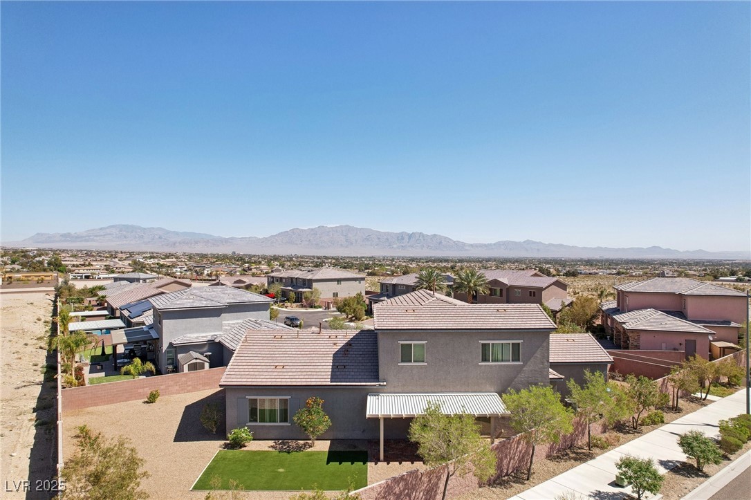 4001 Turquoise Falls Street Property Photo 79