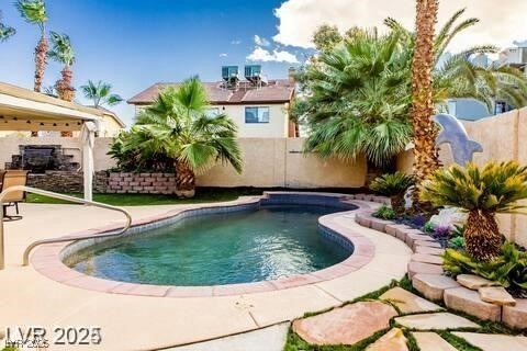 1925 Roxford Drive Property Photo 1