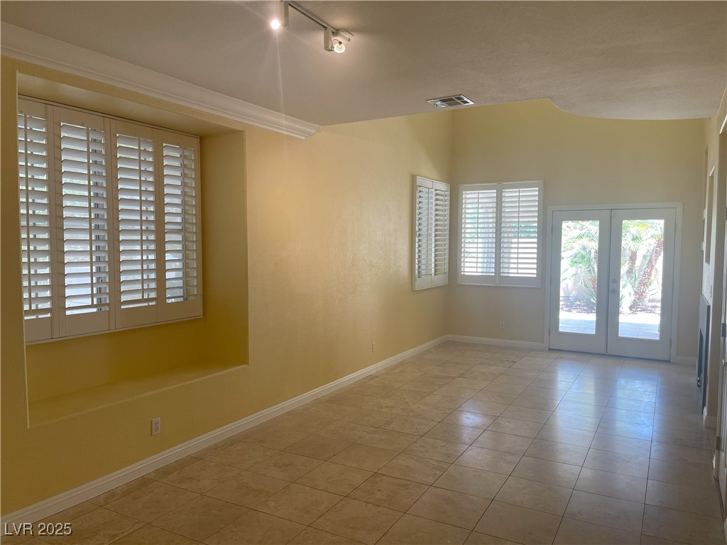 1136 Scenic Crest Drive N/a Property Photo 4