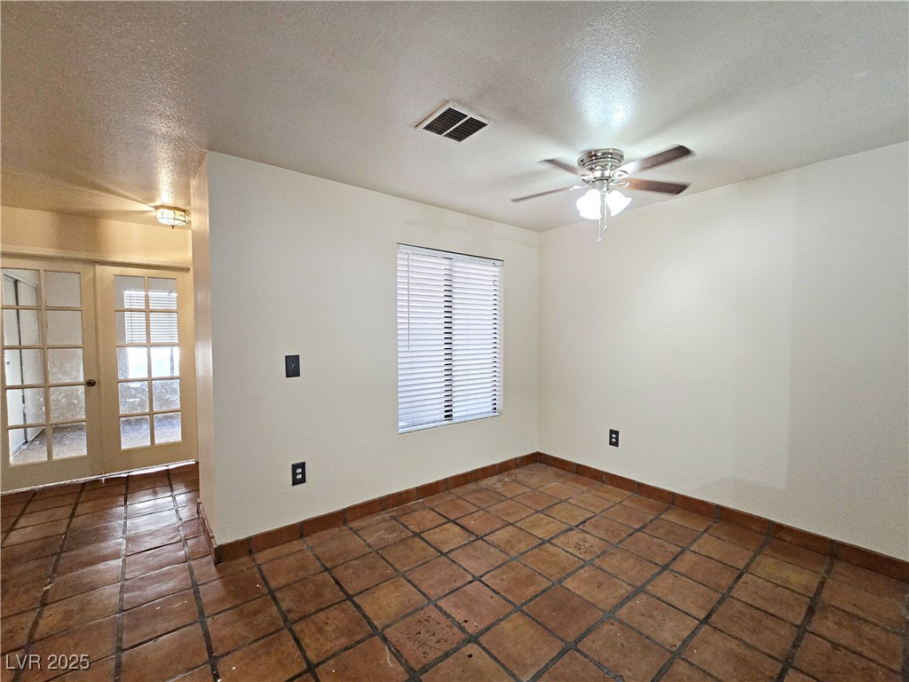 8452 Boseck Drive 106 Property Photo 5