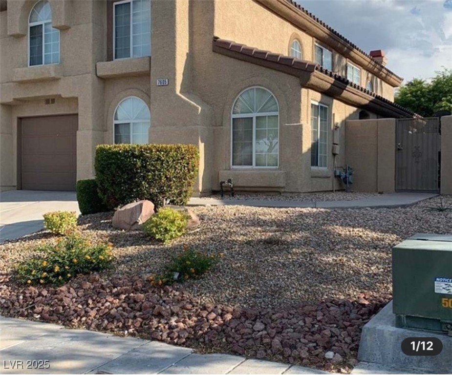 7605 Almeria Avenue Property Photo 1