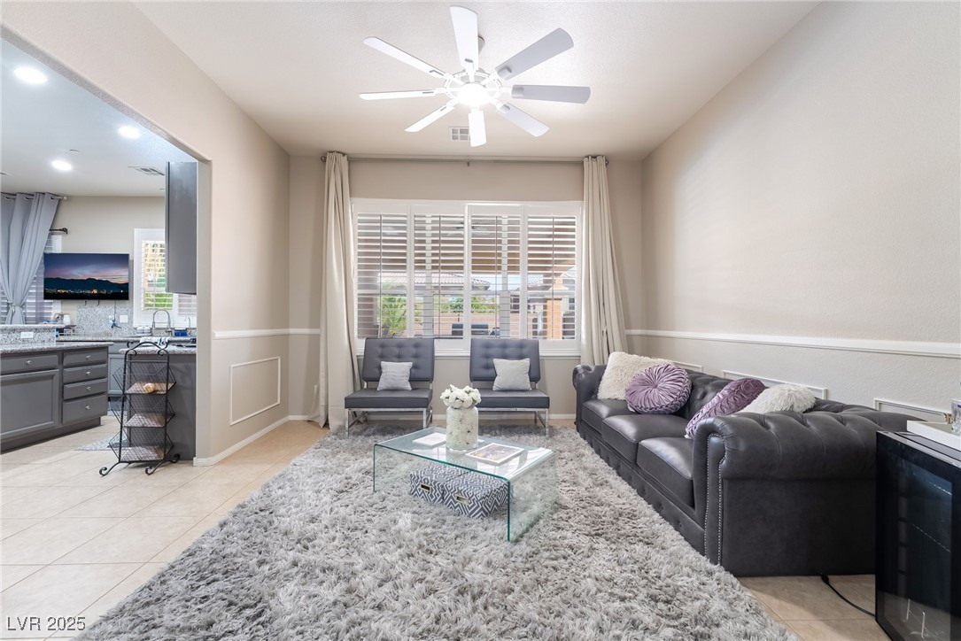 9636 Trattoria Street Property Photo 8