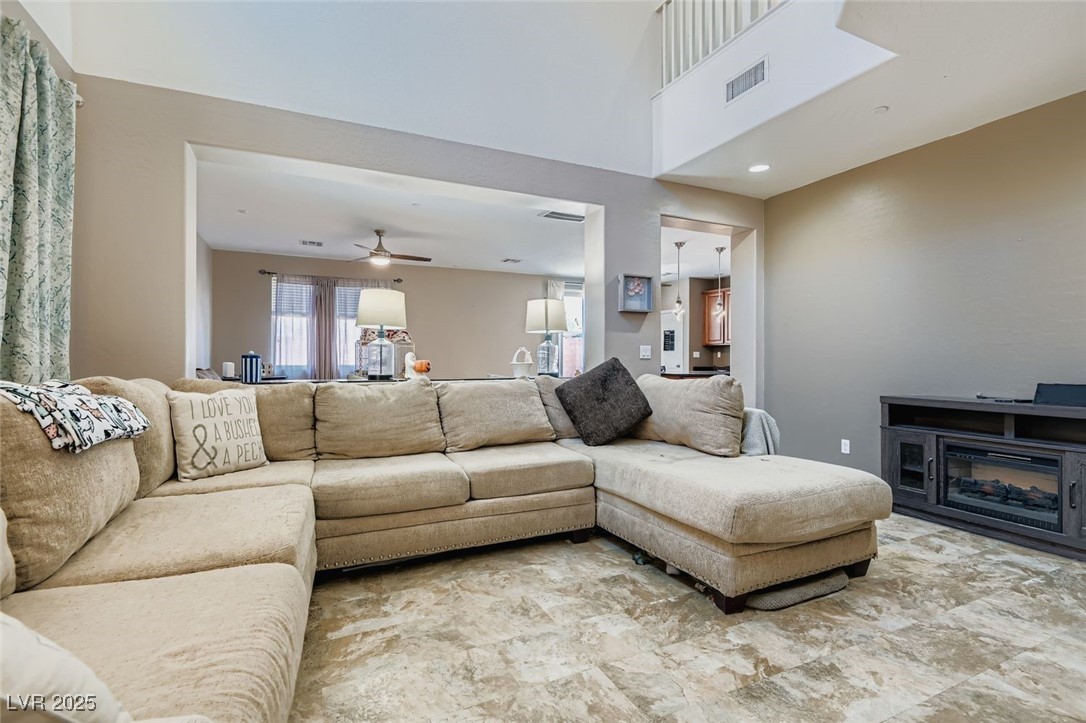 788 Forest Peak Street Property Photo 2