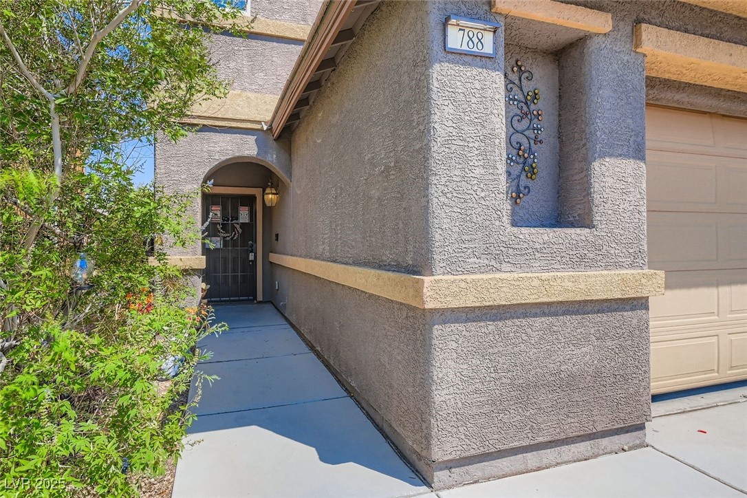 788 Forest Peak Street Property Photo 8