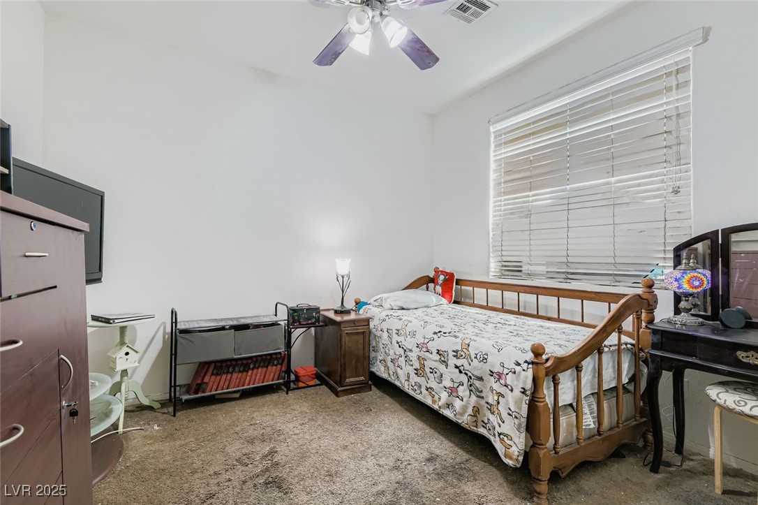 788 Forest Peak Street Property Photo 20