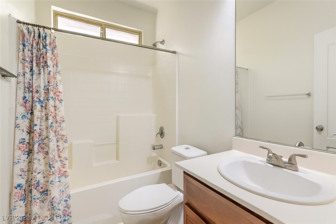 788 Forest Peak Street Property Photo 21