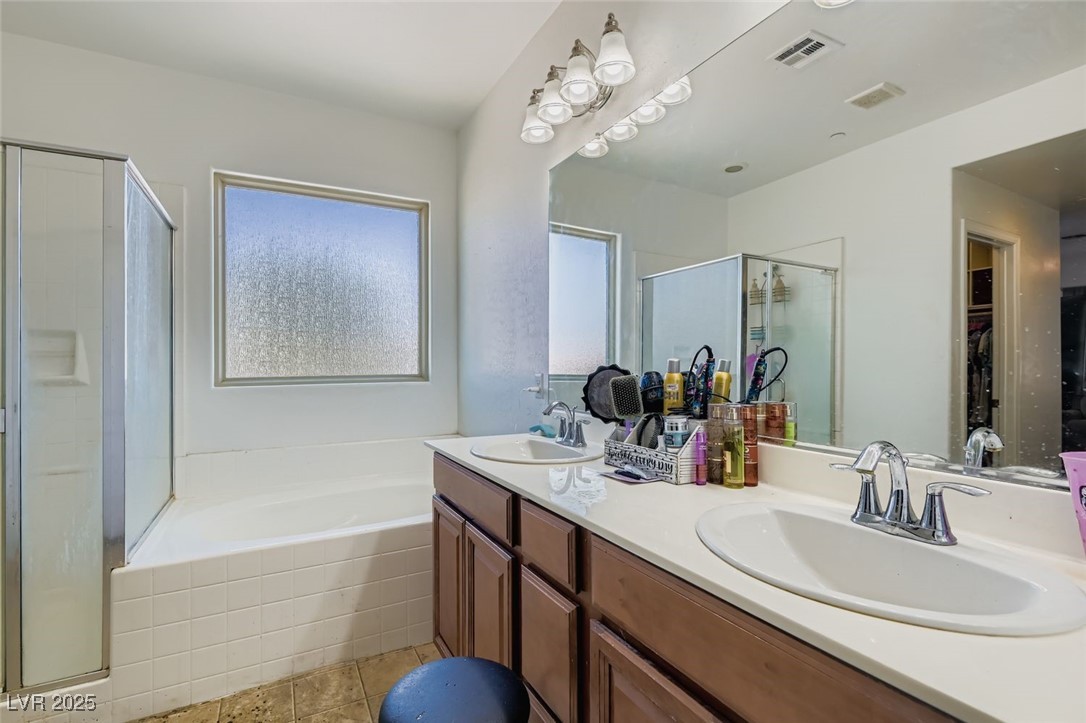 788 Forest Peak Street Property Photo 26