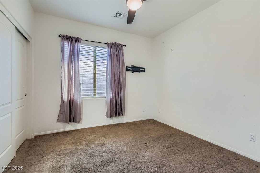 788 Forest Peak Street Property Photo 28