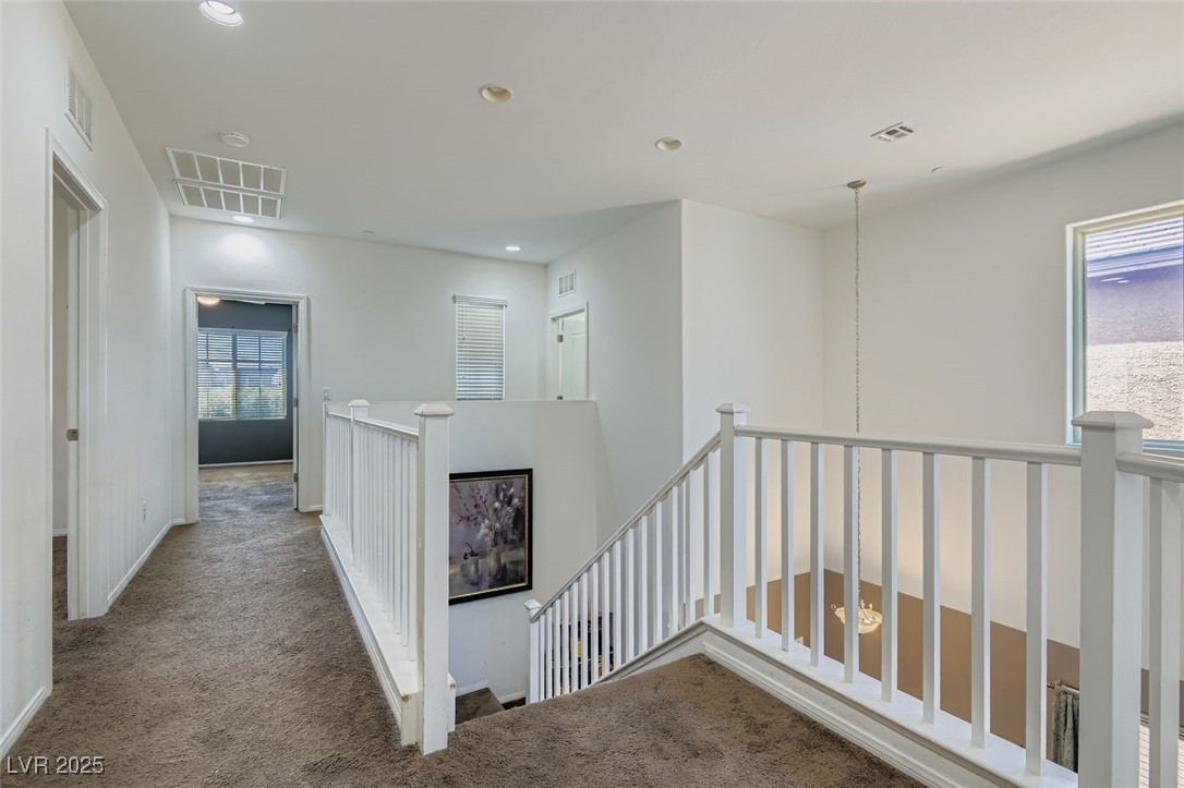 788 Forest Peak Street Property Photo 32