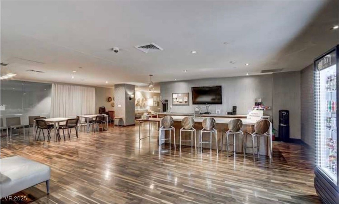 8255 Las Vegas Boulevard 1517 Property Photo 5