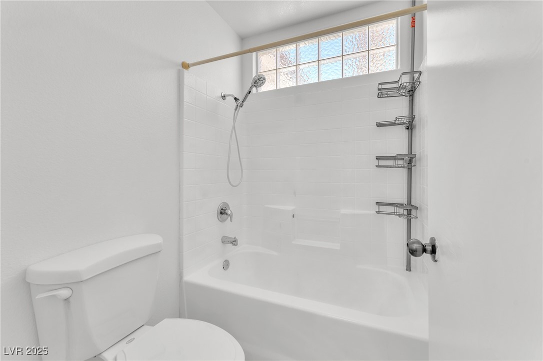 6637 Lund Drive Property Photo 17