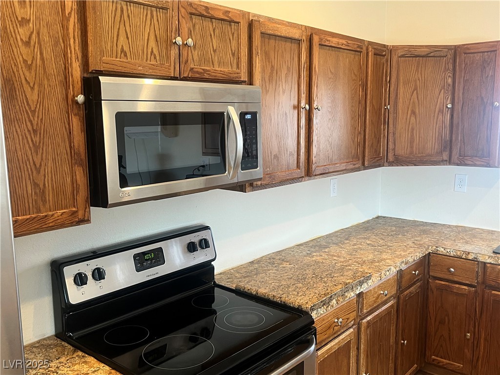 520 Burt Street Property Photo 63