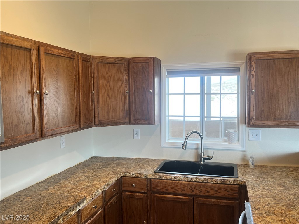 520 Burt Street Property Photo 64