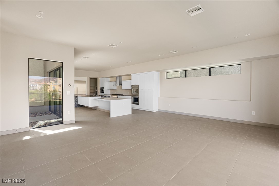 26 Promenade Isle Lane Property Photo 9
