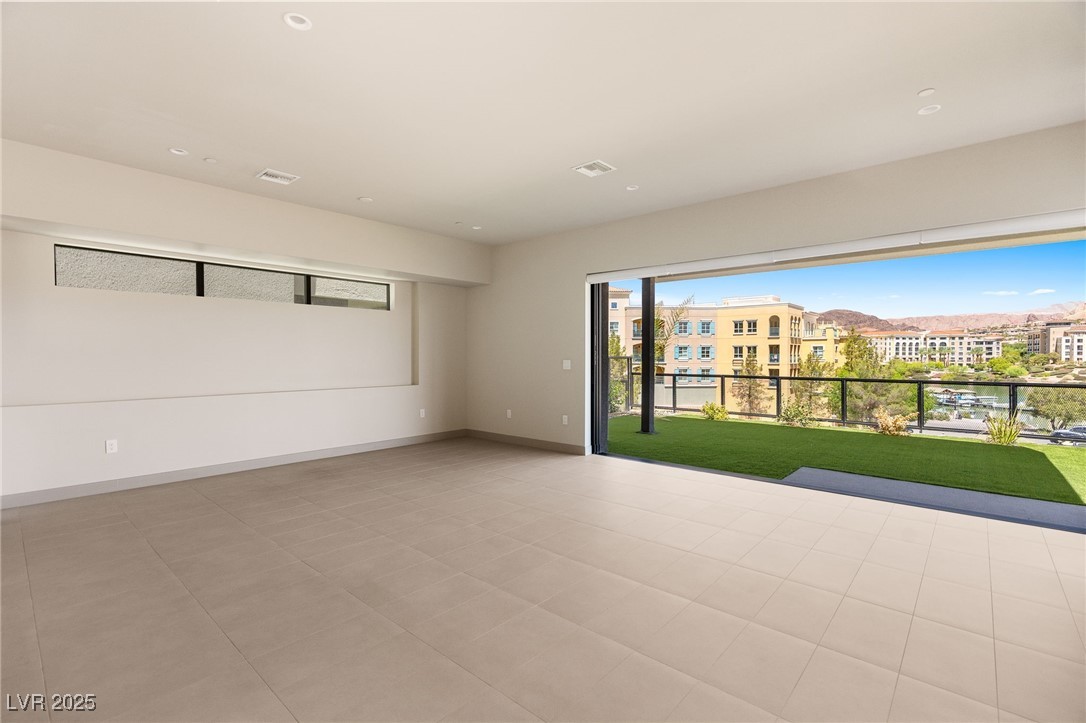 26 Promenade Isle Lane Property Photo 10