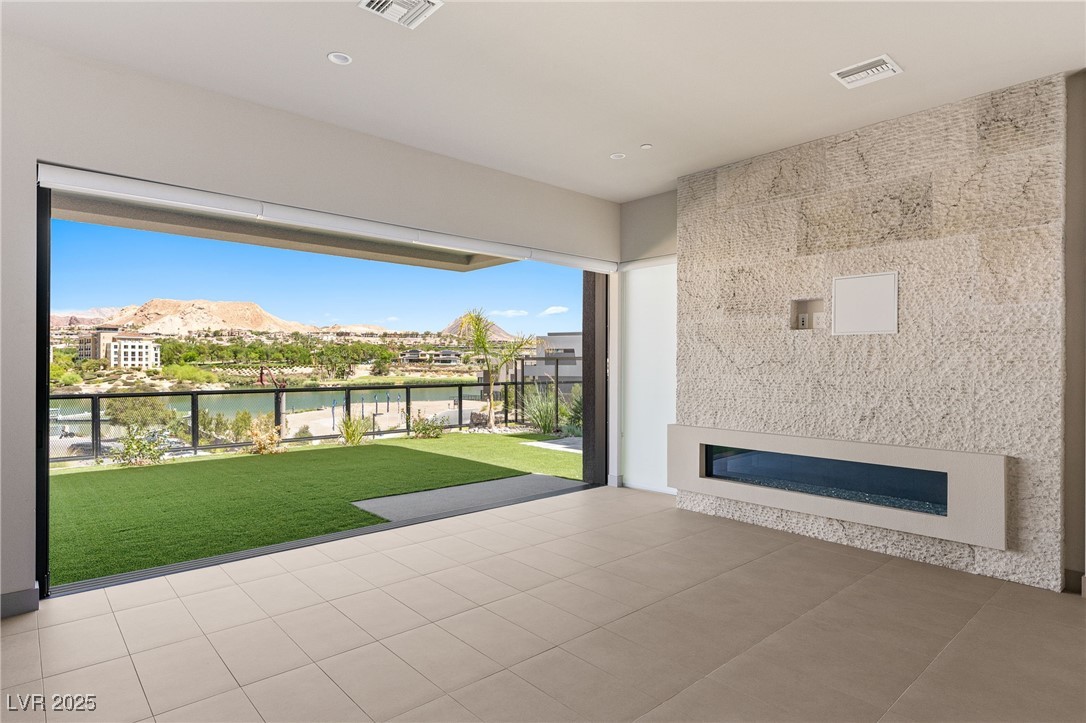 26 Promenade Isle Lane Property Photo 11