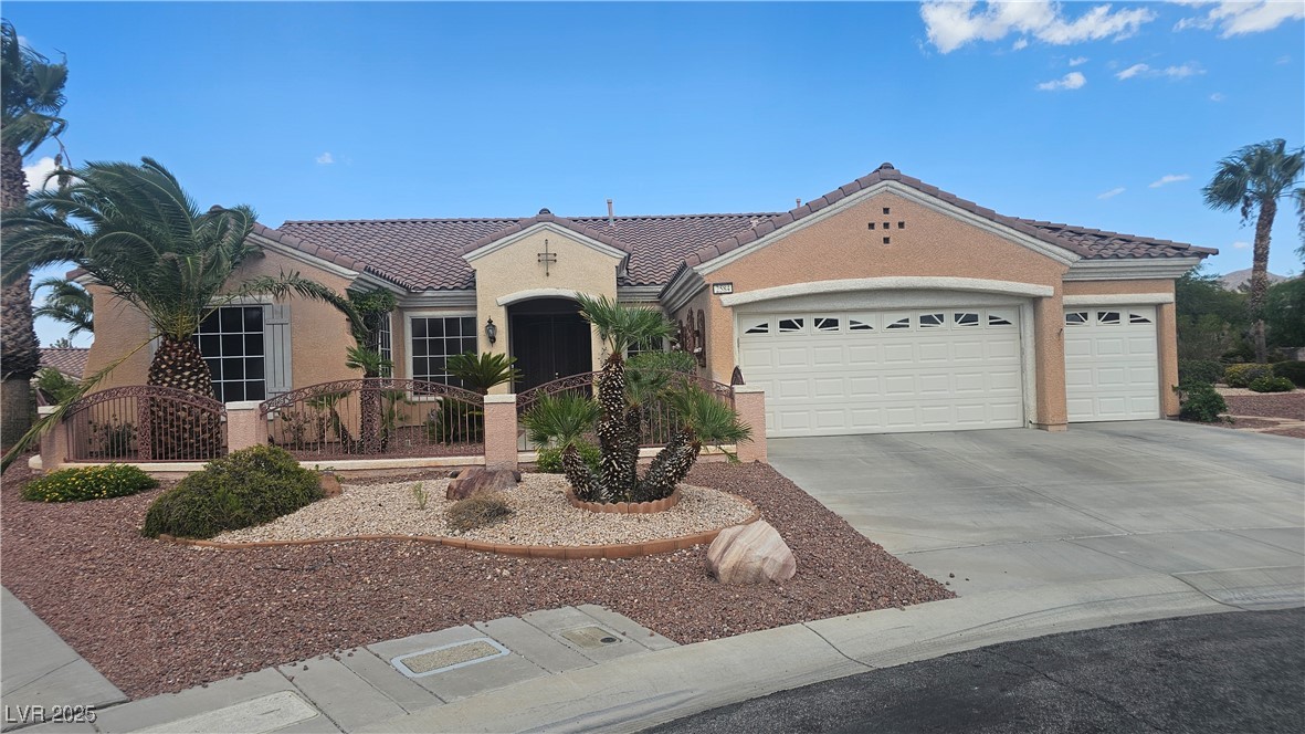 2584 Evening Sky Property Photo 1