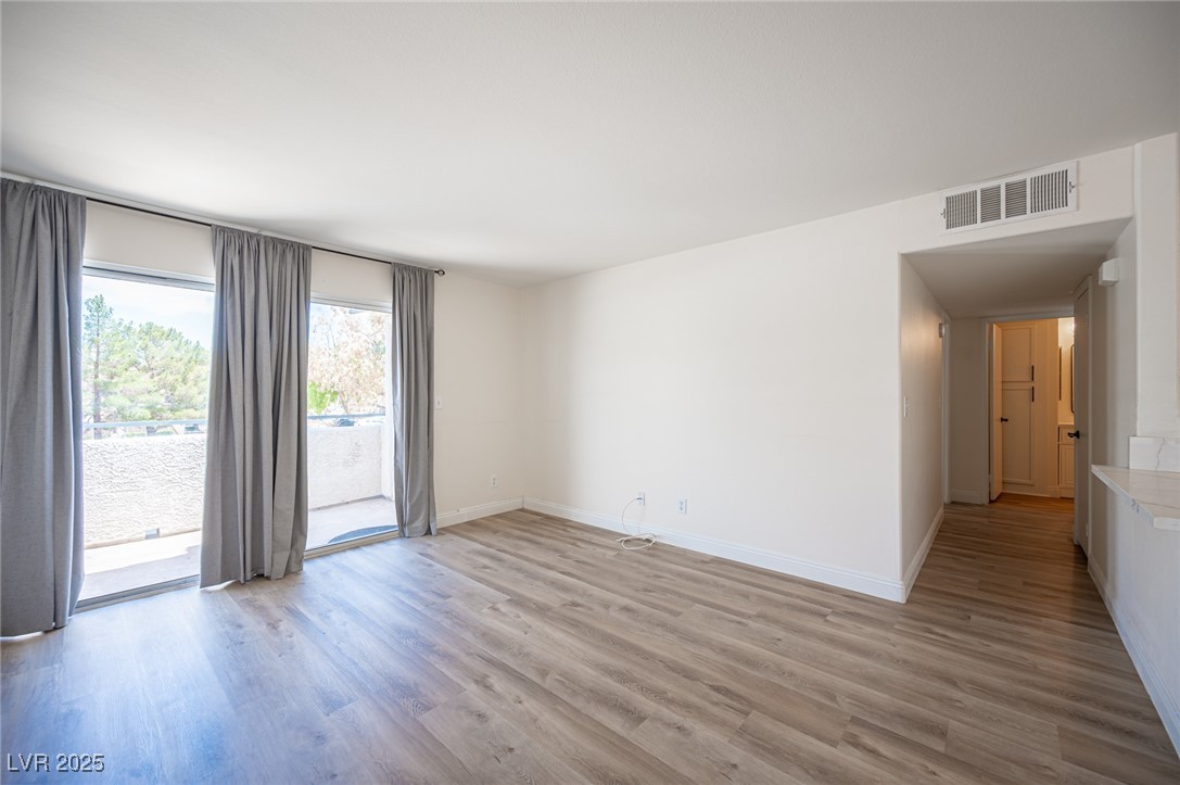 3065 Casey Drive 204 Property Photo 11