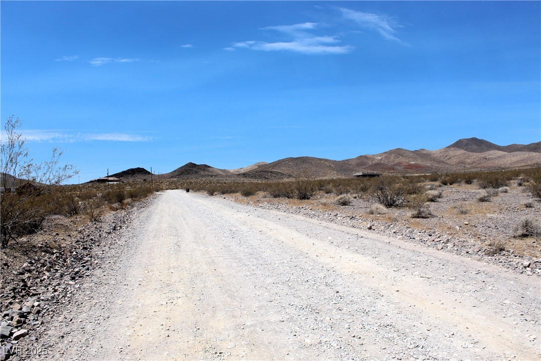 5561 West Betty Avenue Property Photo 9