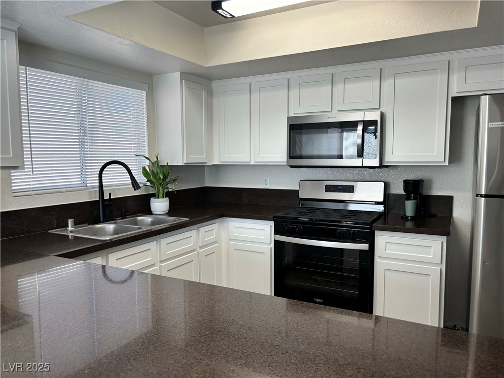 1960 Verbania Drive Property Photo 12