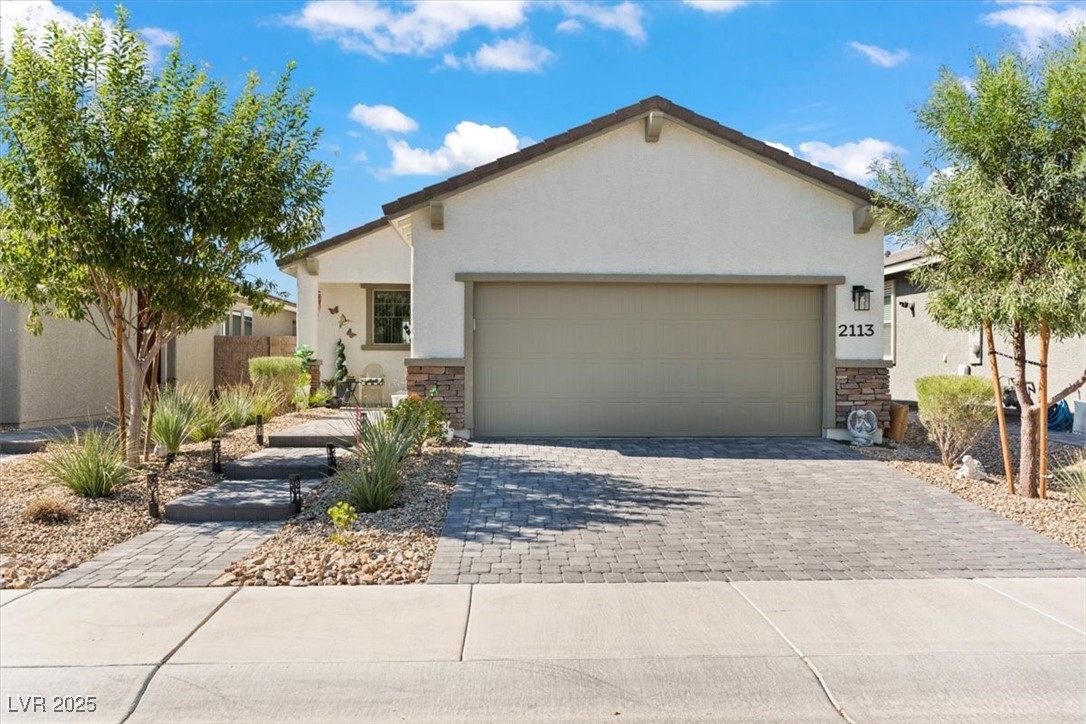 2113 Albury Avenue Property Photo 3