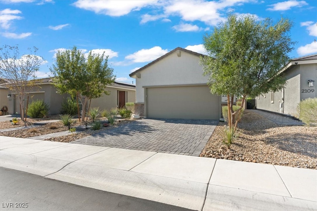 2113 Albury Avenue Property Photo 4