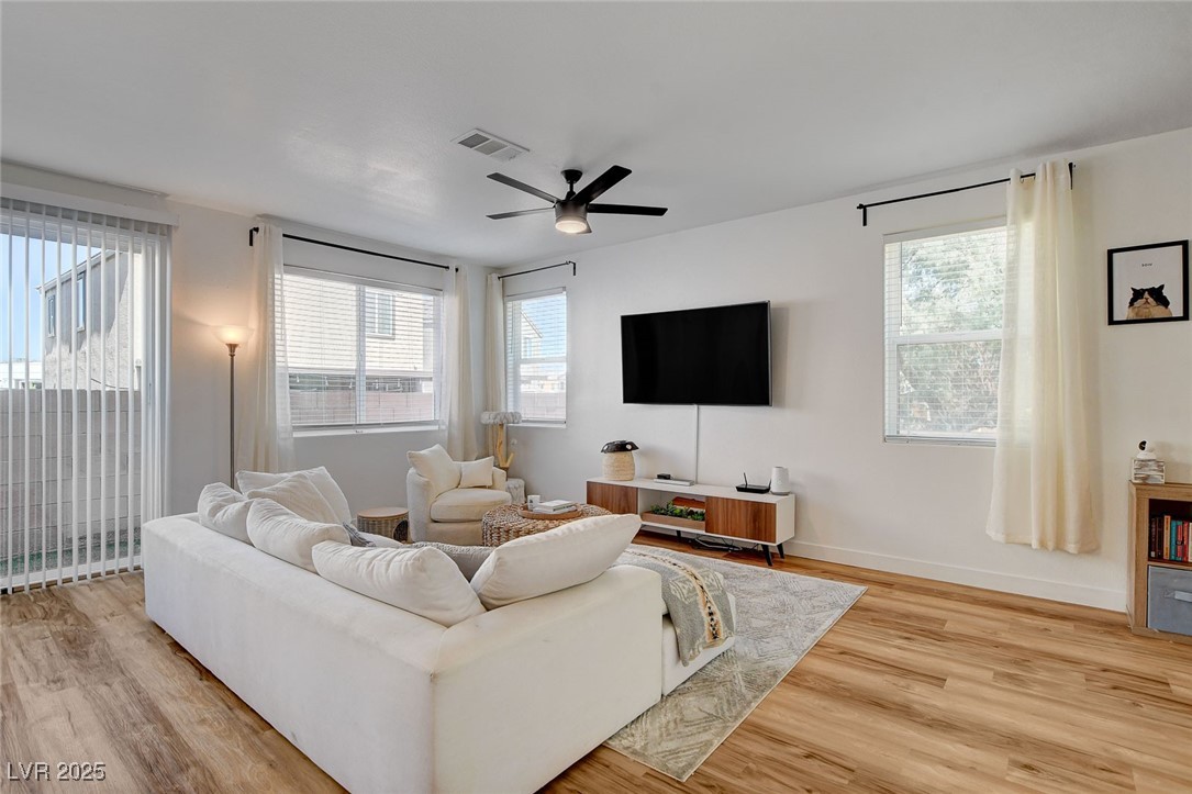 5353 Harris Spring Lane Property Photo 7