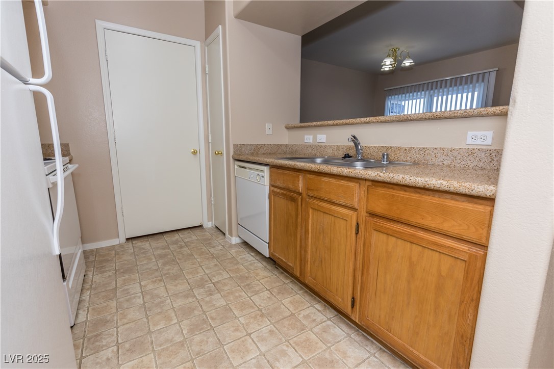 7255 West Sunset Road 2106 Property Photo 11