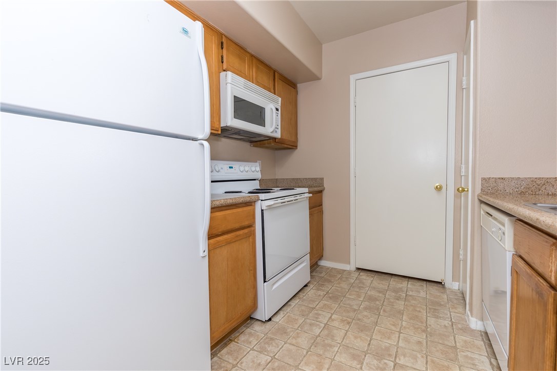 7255 West Sunset Road 2106 Property Photo 12