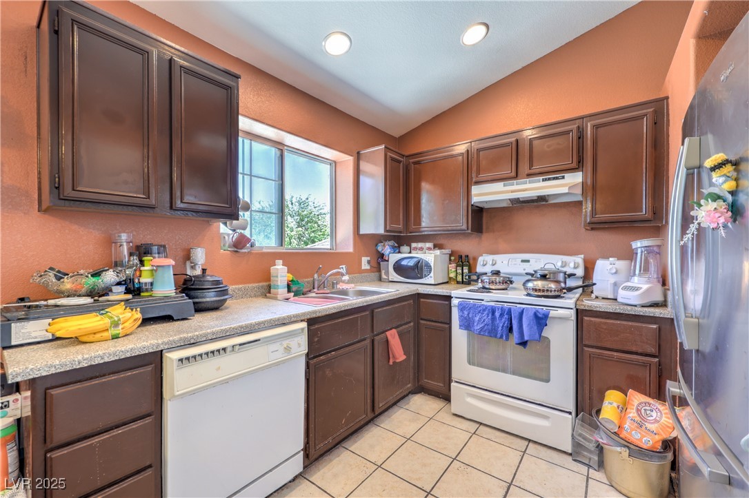 5796 Ambassador Avenue 202 Property Photo 7